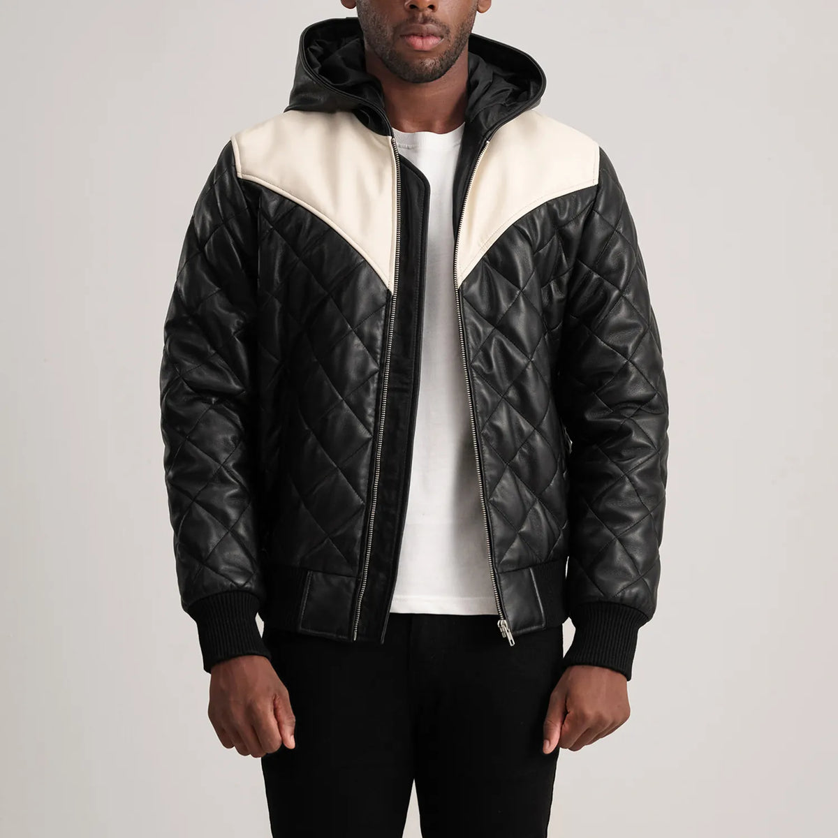 
Norman Tan Hooded Bomber Leather Puffer Jacket in Tan Brown Sheepskin Leather - 정면 스타일 및 테일러드 실루엣 | 공식 온라인 스토어 구매