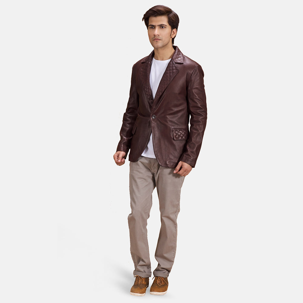 Radaron Quilted Maroon 가죽 테일러드 블레이저 남성용 - Lateral Side Profile View Showing Sleeve Cut &amp; Athletic Taper Fit
