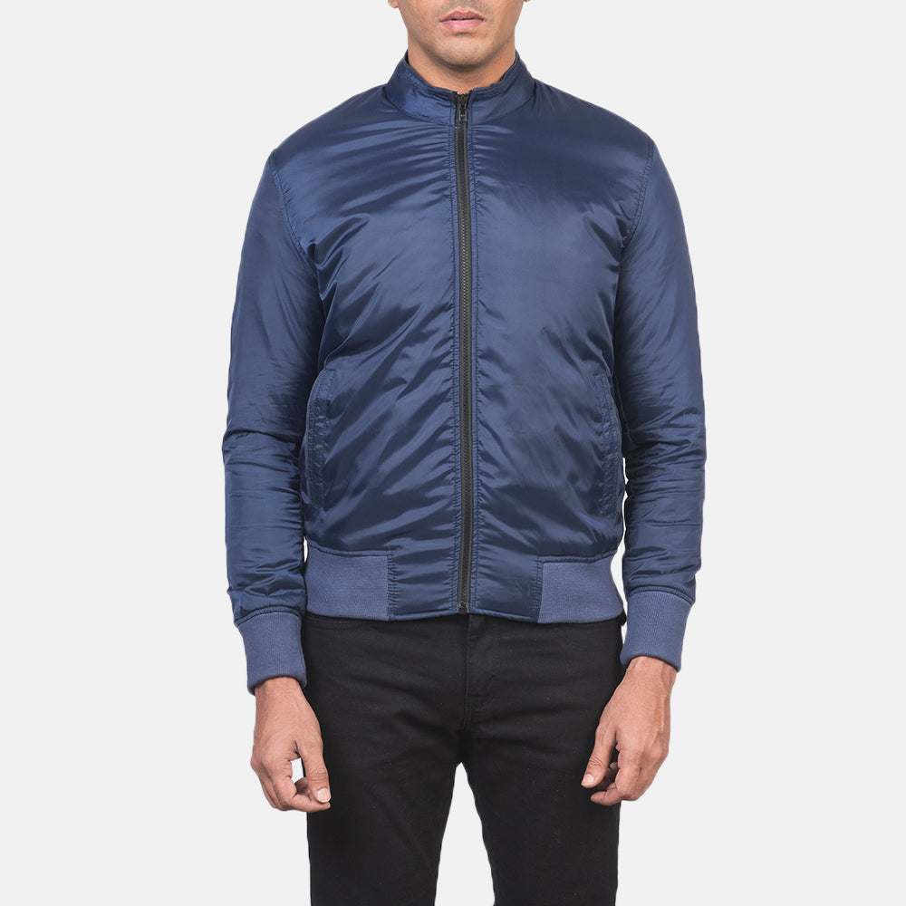 Close-Up Detail of Band &amp; Zipper with wind flap Hardware on Men's Ramon Blue 가죽 봄버 자켓 남성용