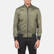 Close-Up Detail of Band &amp; Zipper with wind flap Hardware on Men's Ramon Green 가죽 봄버 자켓 남성용