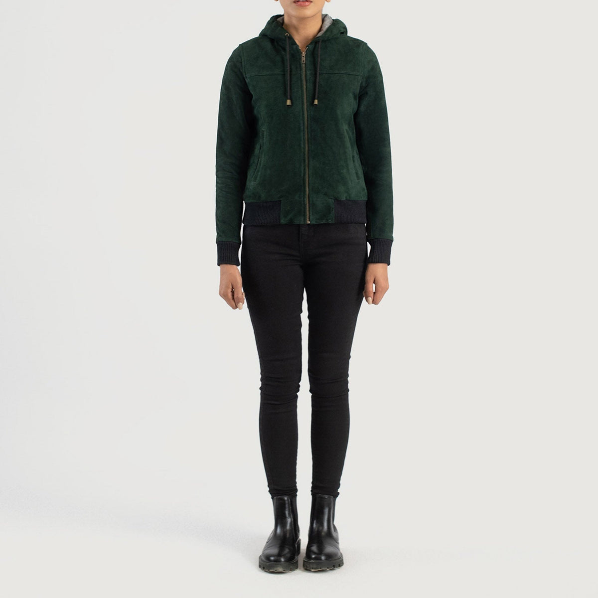 
Rebella Green Hooded Suede Bomber Jacket - 입체 소매 커팅과 슬림 테이퍼드 핏을 보여주는 측면 뷰