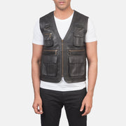 
클로즈업 상세 of Classic Collar & Zipper Hardware on Safari 브라운 가죽 조끼 남성용