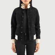 
Sasha A1 Black Suede Bomber Jacket in Black Goatskin Suede - 정면 스타일 및 테일러드 실루엣 | 공식 온라인 스토어 구매