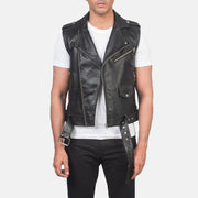 
Sullivan 블랙 Leather Biker Vest 남성용 in Black Cowhide Leather - 정면 스타일 및 테일러드 실루엣 | 공식 온라인 스토어 구매