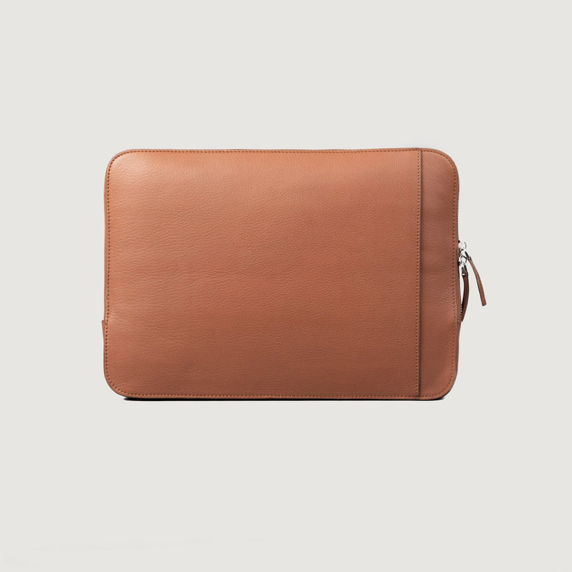 The Baxter Leather Laptop Sleeve 여성용