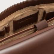 
내부 라이닝 뷰 Showing Dedicated Padded Laptop Sleeve & Multi-Compartment Organization