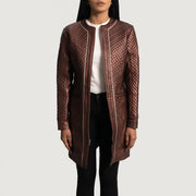 
Trudy Lane 퀼팅 마룬 가죽 코트 여성용 in Maroon Sheepskin Leather - 정면 스타일 및 테일러드 실루엣 | 공식 온라인 스토어 구매