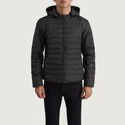 Close-Up Detail of Classic Collar &amp; Zipper Hardware on Tyler 블랙 Hooded Puffer 가죽 자켓 남성용