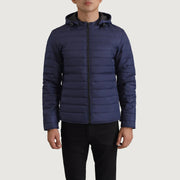 Close-Up Detail of Classic Collar &amp; Zipper Hardware on Tyler Blue Hooded Puffer 가죽 자켓 남성용