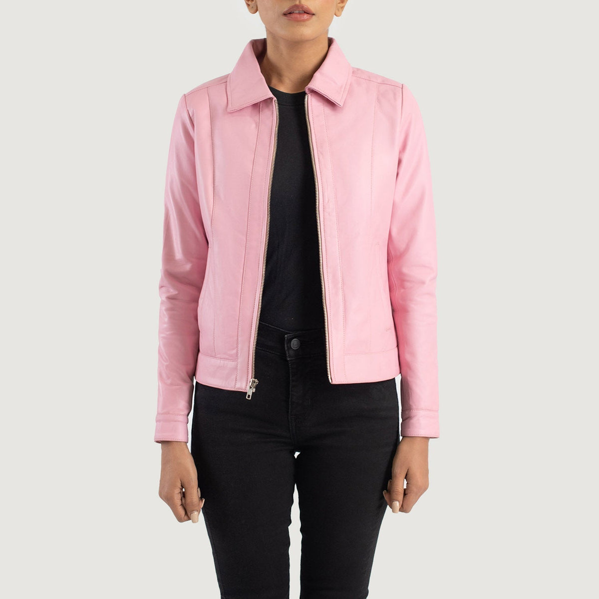 
Vixen Pink Classic Collar Leather Jacket in Pink Sheepskin Leather - 정면 스타일 및 테일러드 실루엣 | 공식 온라인 스토어 구매