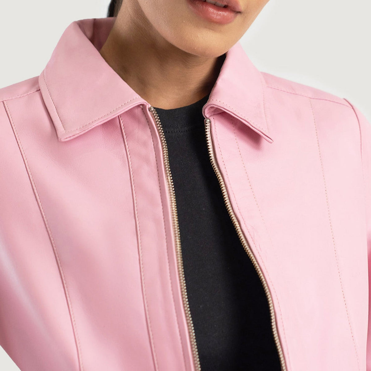 
내부 라이닝 뷰 Showing Quilted Polyester Lining & 내부 수납 포켓 2개