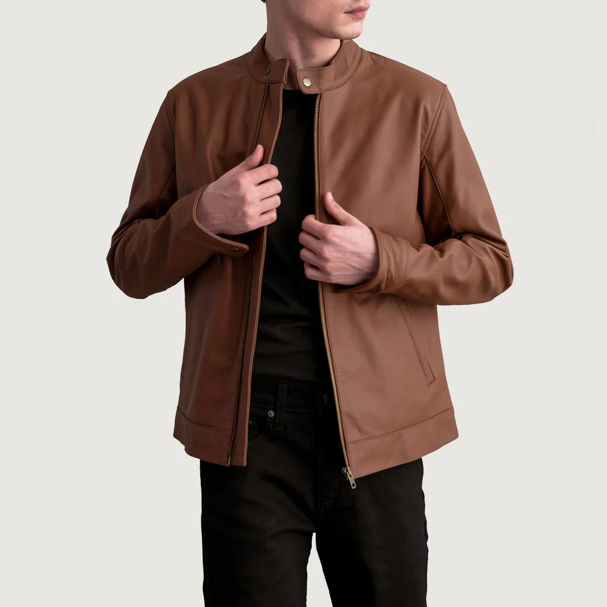 
Zen Matte 브라운 가죽 라이더 자켓 남성용 in Matte Brown Cowhide Leather - 정면 스타일 및 테일러드 실루엣 | 공식 온라인 스토어 구매