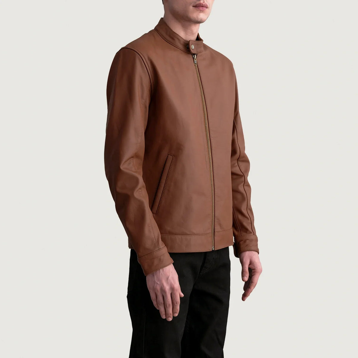 
Matte Brown Cowhide Leather Biker Jacket - 어깨 라인과 깔끔한 밑단이 돋보이는 뒷면 뷰